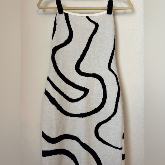 NWT Lena Wave Tube Midi Dress- Small - Picture 5 of 9
